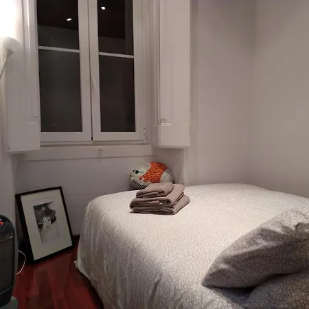 3 Bedroom In Mouraria דירה