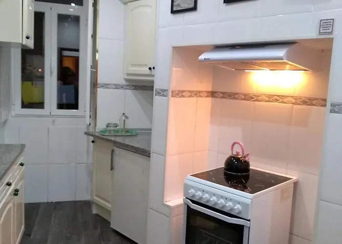 דירה 3 Bedroom In Mouraria